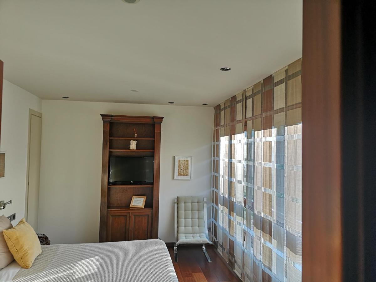 Hotel Reina Adosinda Правия Номер фото